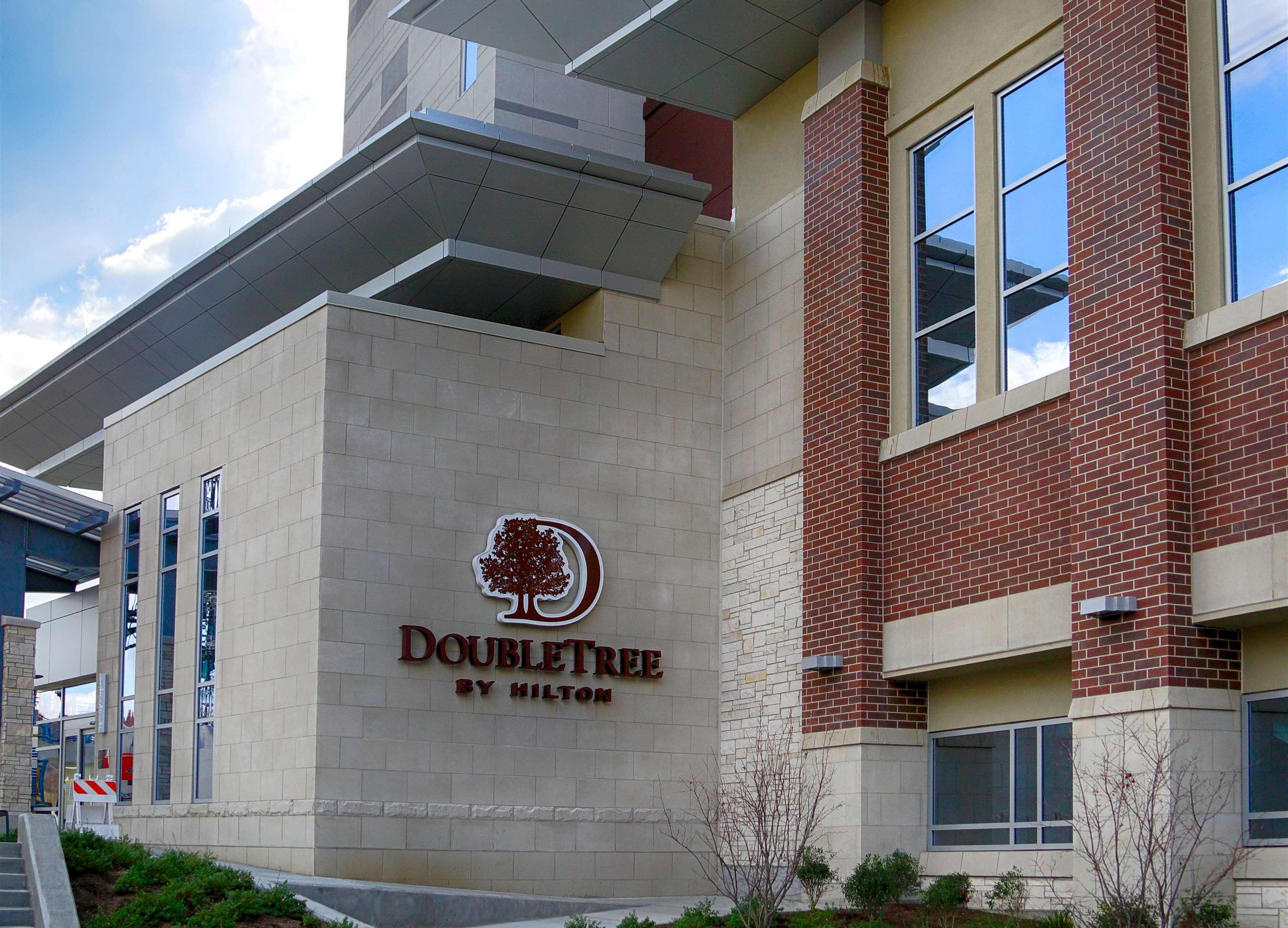 Hotel Doubletree By Hilton Lawrenceburg Extérieur photo